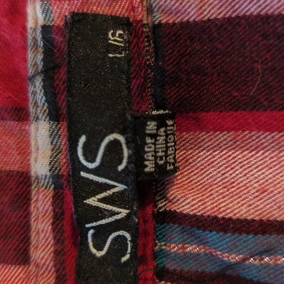 Plaid flannel shirt - Picture 3 of 3